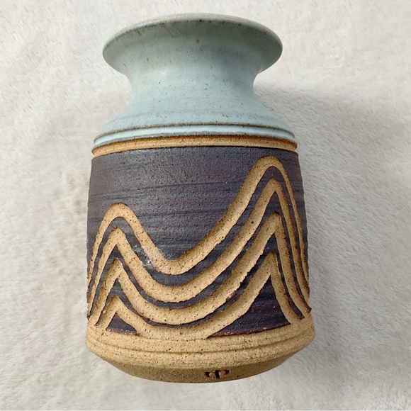 Signed Studio Pottery Vase 8” Carved Blue Matte Stoneware MCM - Picture 5 of 16